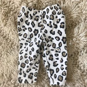 NEW Jumping Bean’s leopard leggings. Newborn